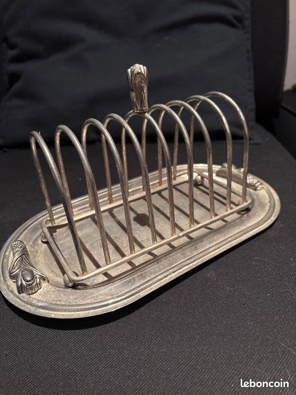 Porte-toast en métal argenté par Labrocantedely sur Etsy | Etsy, Metal