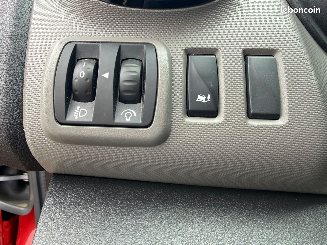 Renault trafic combi 1.6 dci 95ch l1 energy zen - climatisation - bluetooth - centralisation (image 21)