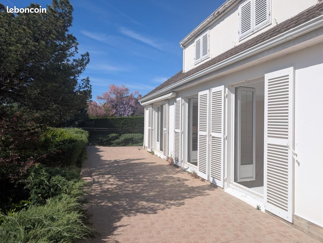 Maison 7 pièces 202 m² · à L'Arbresle · 202 m² · 399 000 €