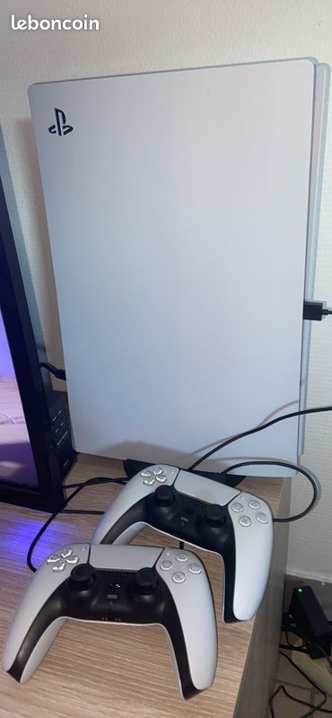 Playsation 5 (image 1)