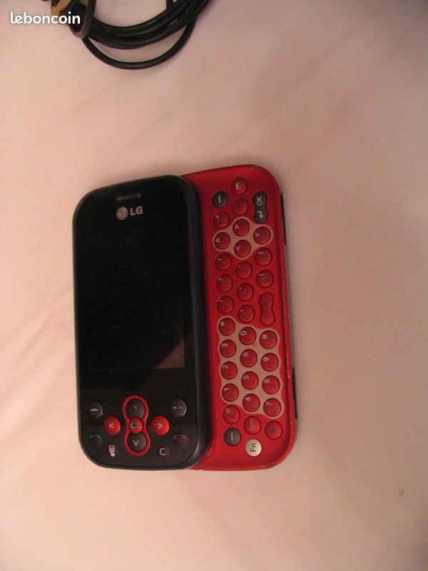 Jeu De Boutons (clavier) Pour Téléphone LG KS360 - Neuf Ouvert, Jamais Utilisé