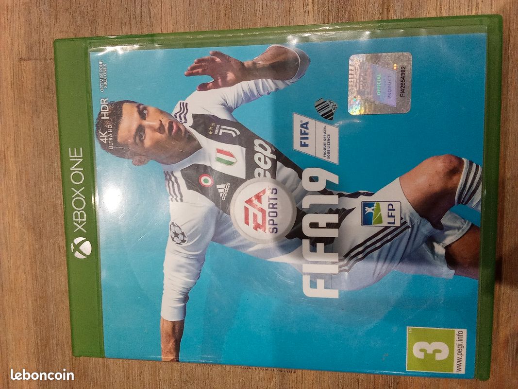 FIFA 19 Xbox one (image 1)