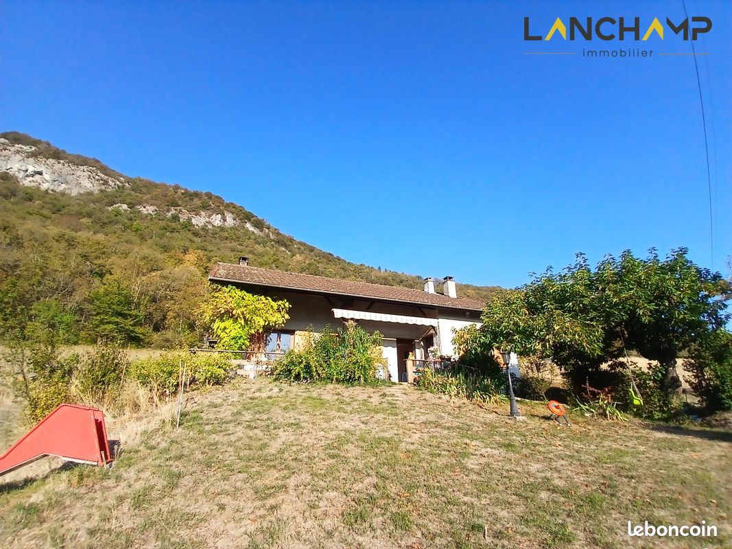 Maison 5 pièces 124 m² · à Anglefort · 124 m² · 430 000 €