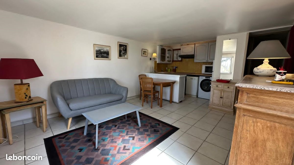 Appartement 2 pièces 40 m² · à Saint-Raphaël · 40 m² · 650 €/mois