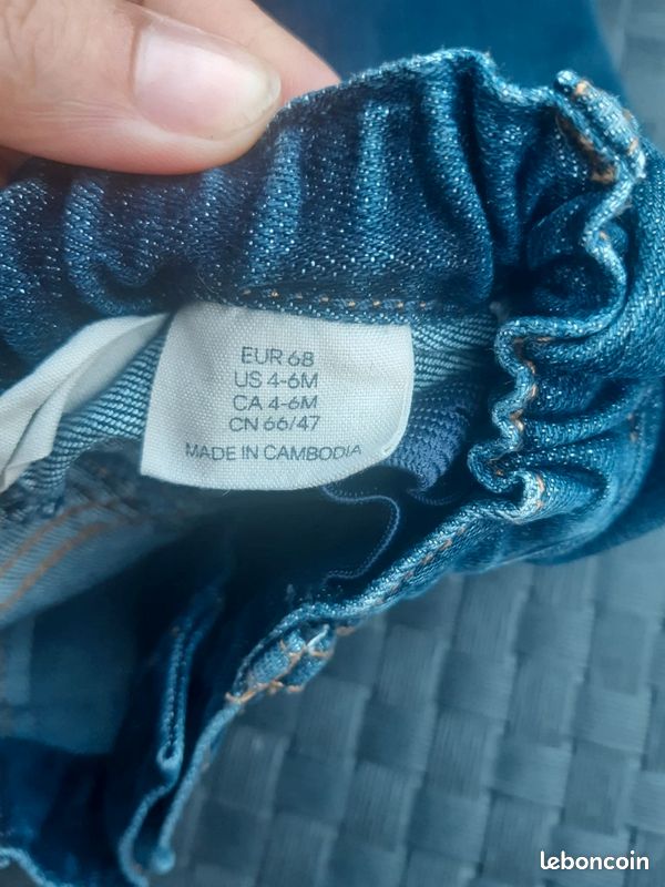 Jean. 6 mois. Marque H&M. En très bon état
4 (image 3)