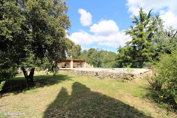 Villa 11 pièces 190 m²