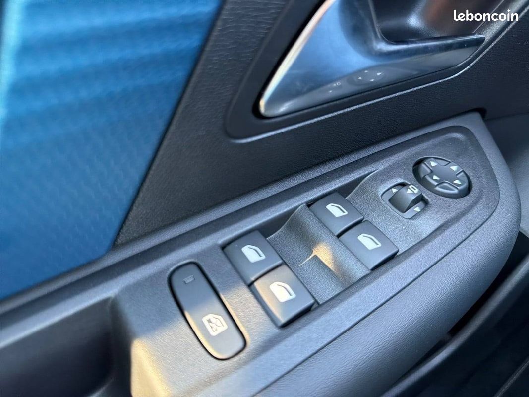 CITROEN e-C4 136 ch Automatique Shine (image 31)