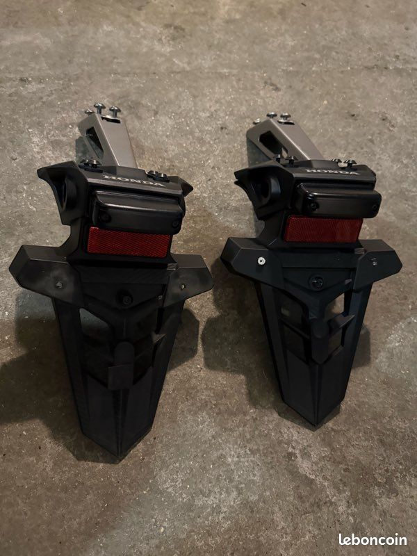 Support de plaque Honda cbf/hornet (image 1)