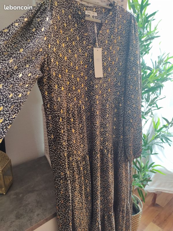 Jolie robe toute neuve.longue, très confortable, (image 4)