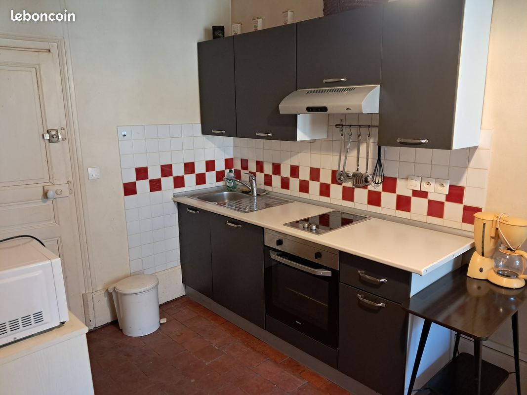 Appartement 1 pièce 35 m² · à Moulins-Engilbert · 35 m² · 370 €/mois