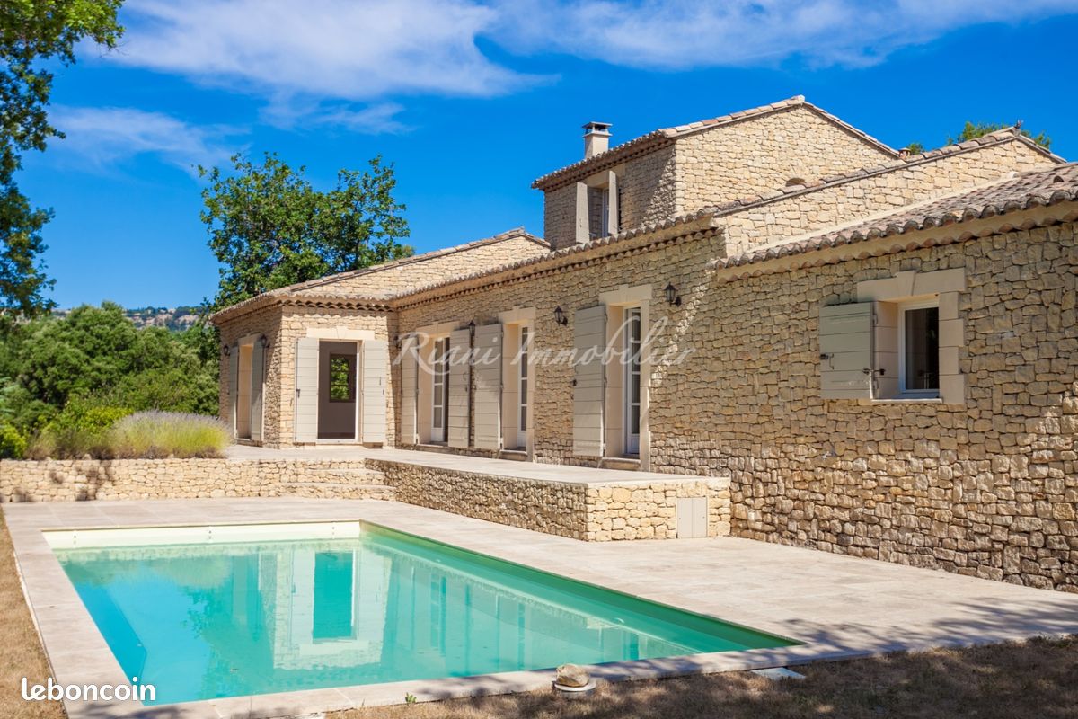 Maison 6 pièces 187 m² · à Gordes · 187 m² · 985 000 €