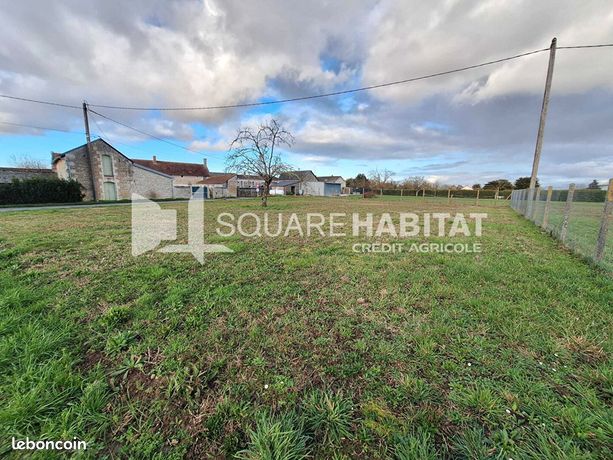 Terrain 920 m² LA TOUR SAINT GELIN