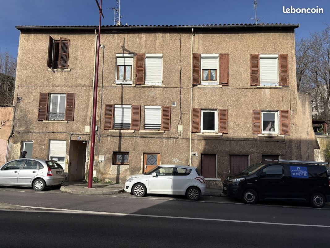 Appartement 2 pièces 2916 m² · à La Mulatière · 2 916 m² · 70 400 €