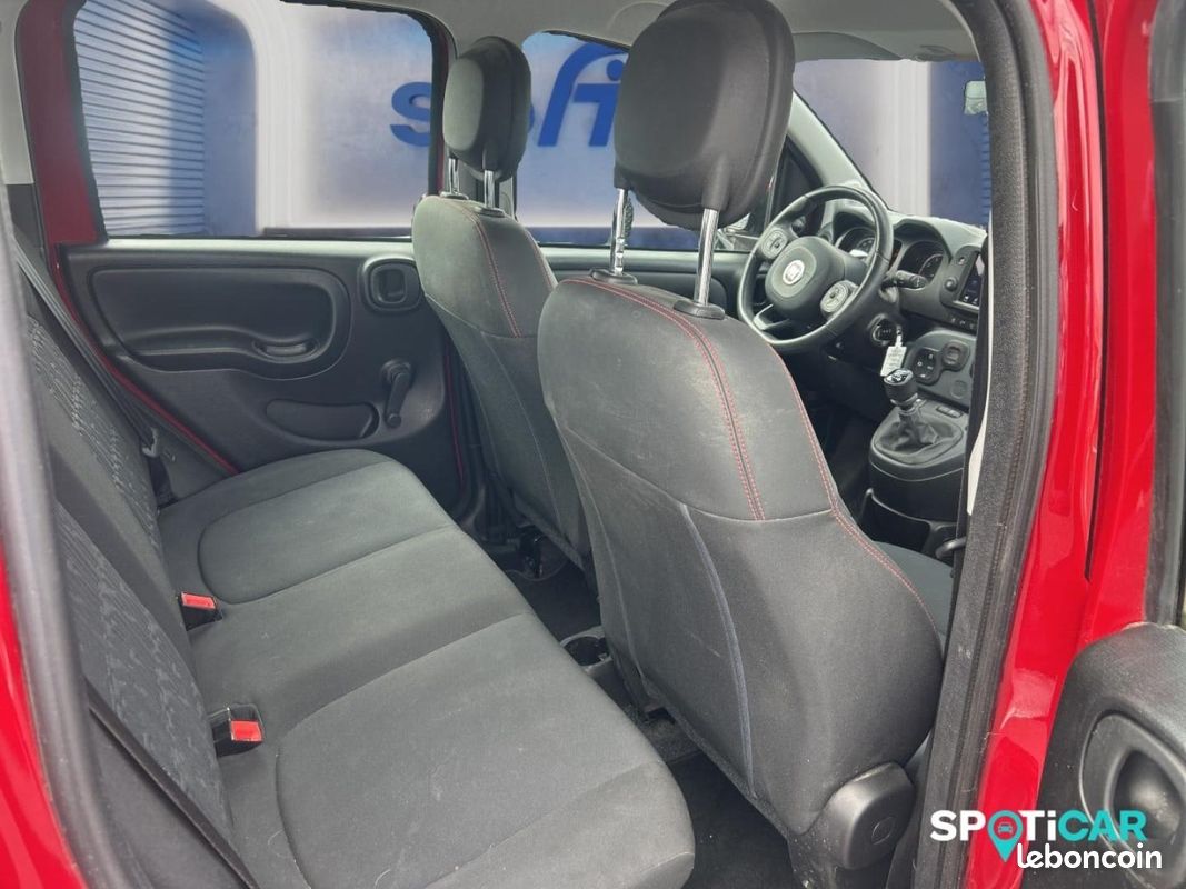 Fiat Panda 1.0 70ch BSG S&S (RED) (image 10)