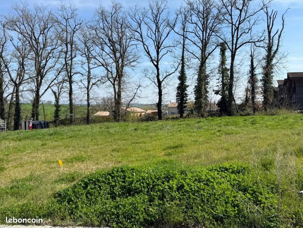 Terrain 668 m² LASGRAISSES