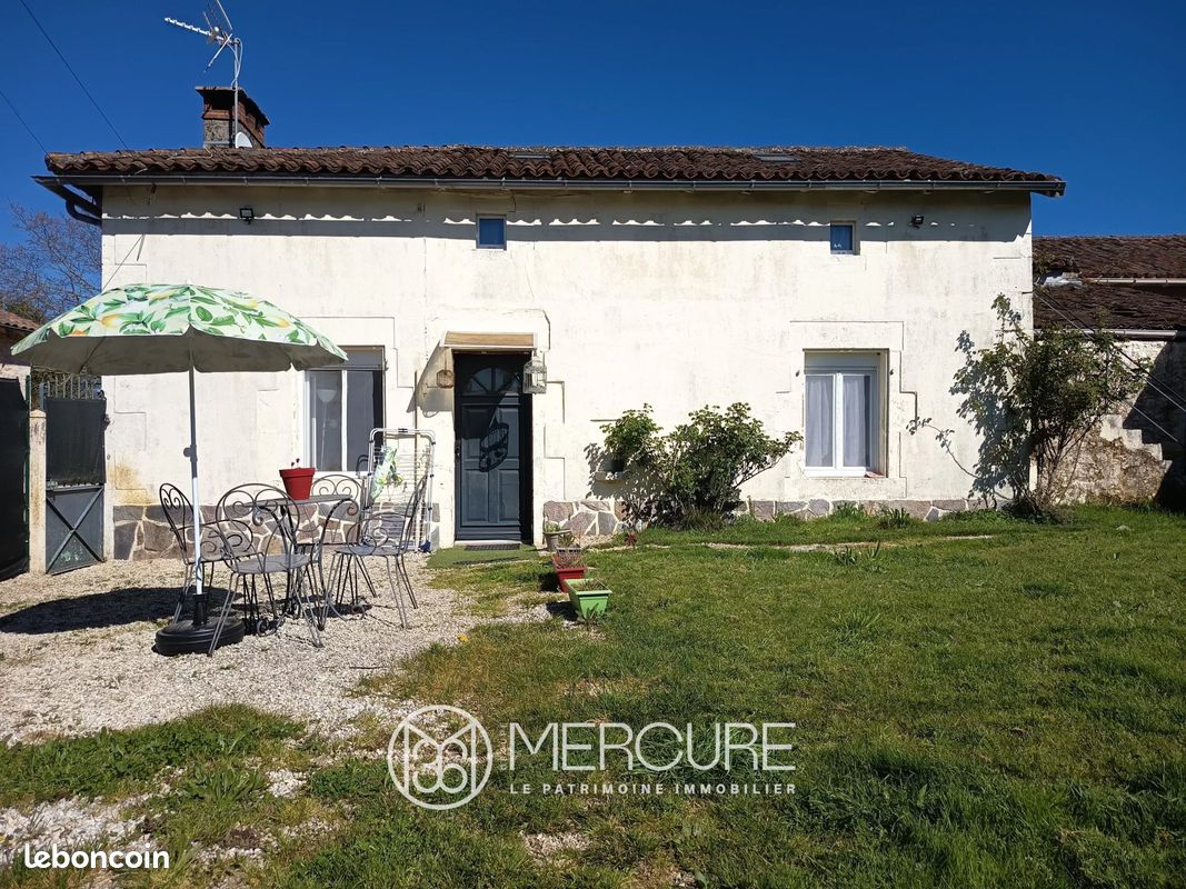 Maison 4 pièces 101 m² · à Genouillé · 101 m² · 138 000 €