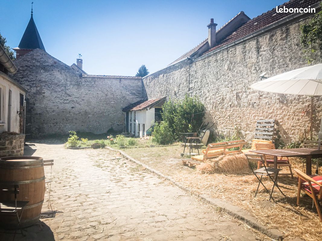 Maison 10 pièces 230 m² · à Milly-la-Forêt · 230 m² · 495 000 €