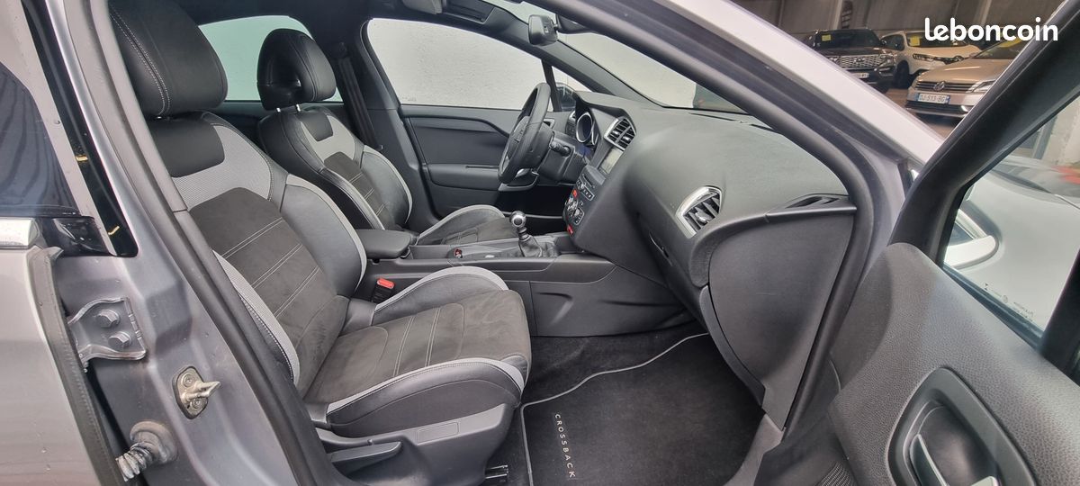Citroen ds4 crossback so chic 130cv (image 5)