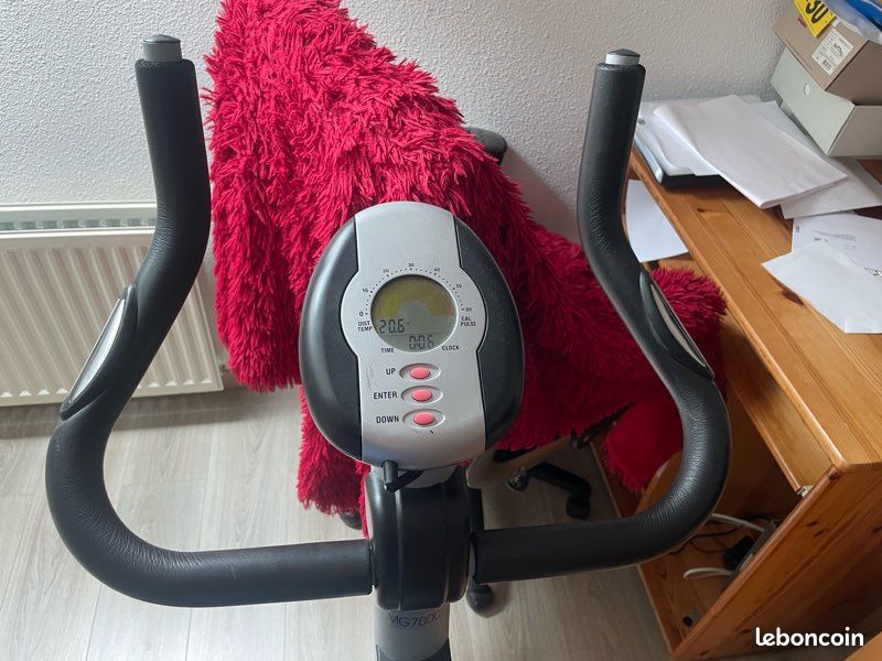 Vélo d’appartement (image 1)