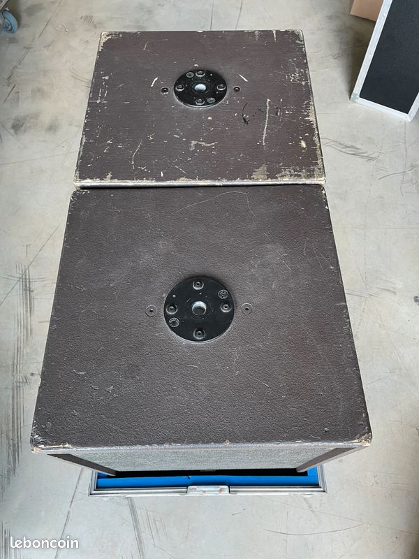 Paire de caissons de basse L ACOUSTICS SB115 avec Flycase (image 2)