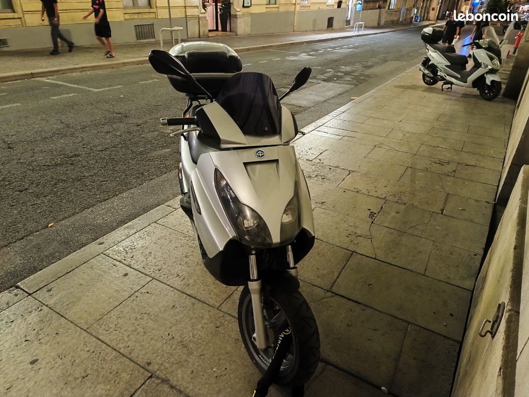Vente scooter 125 (image 3)