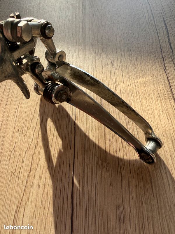 Dérailleur Avant Campagnolo Nuovo Record Pour Vélo De Course Ancien - Italie