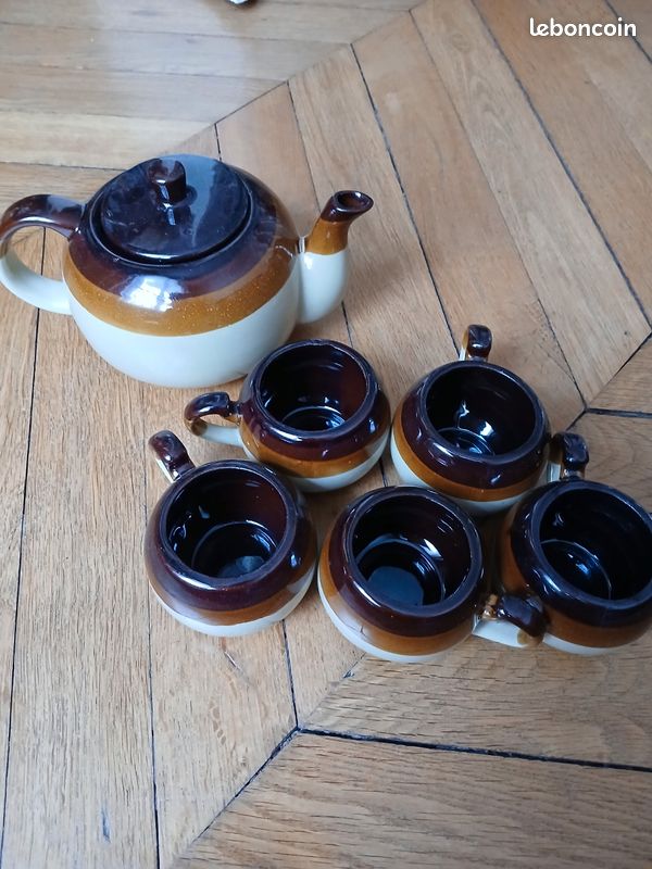 Service a thé théière et tasses (image 2)