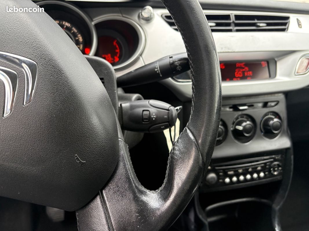 Citroën C3 1.4 VTI Confort (image 15)