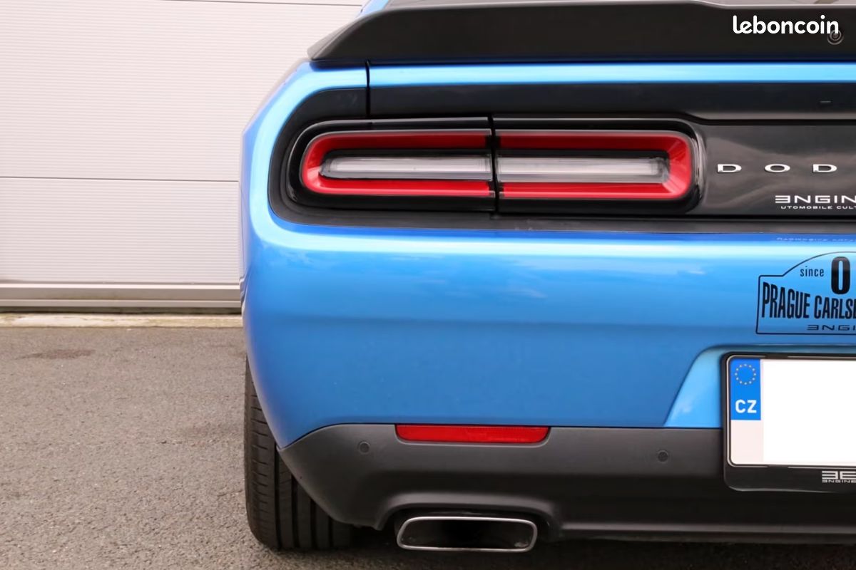 Dodge CHALLENGER Scat Pack 6.4 V8 HEMI 492 ch – BVM – Shaker – Caméra – 12 900 km (image 11)