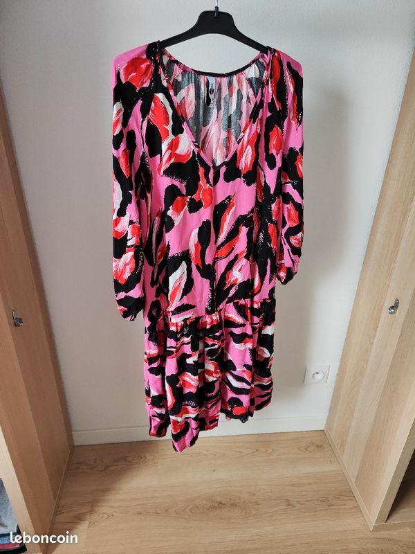 Robe (image 4)