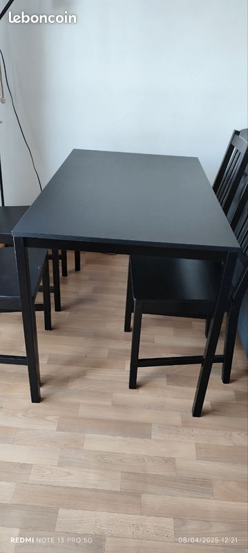 Ensemble 4 chaises et table Ikea (image 1)