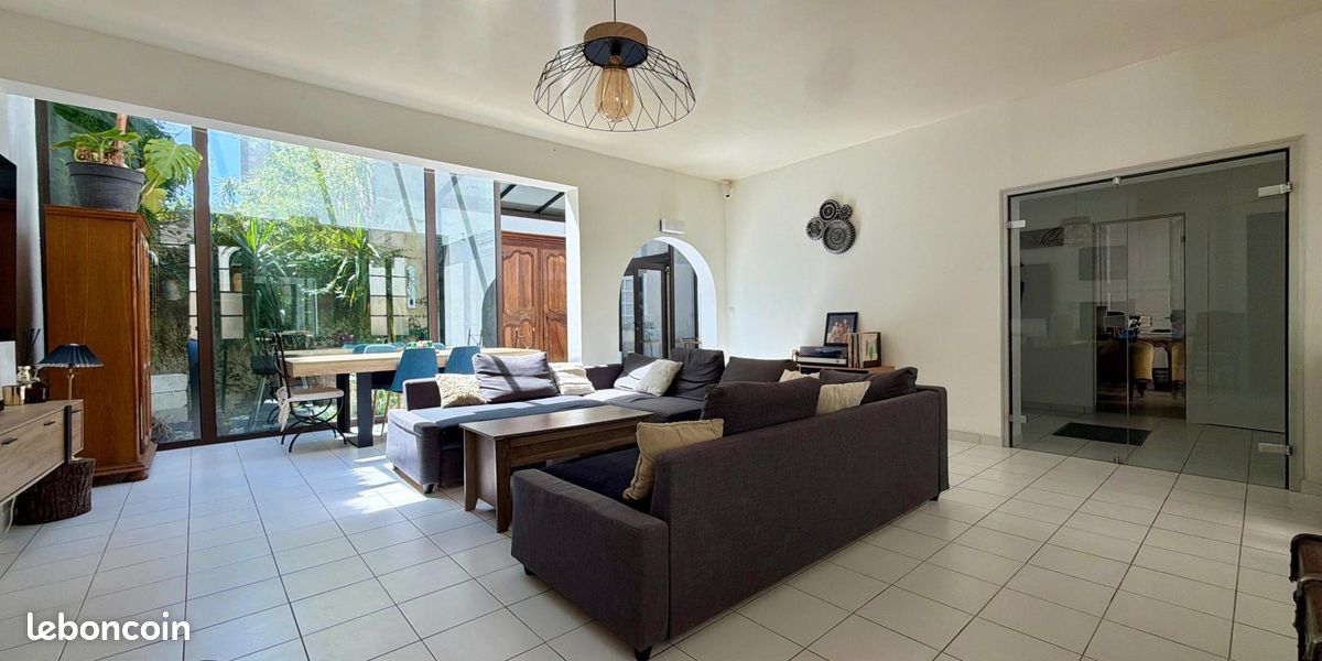 Maison 6 pièces 217 m² · à Tours · 217 m² · 775 000 €
