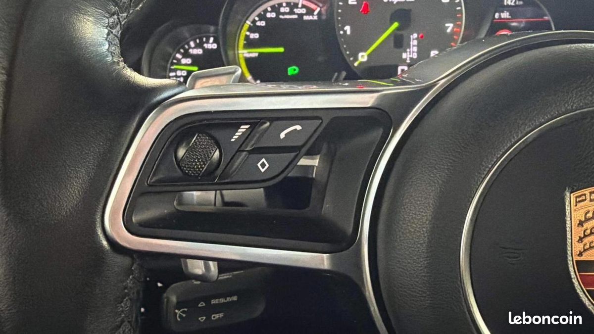 Porsche Cayenne 3.0 V6 416 ch S E-Hybrid Tiptronic A (image 17)