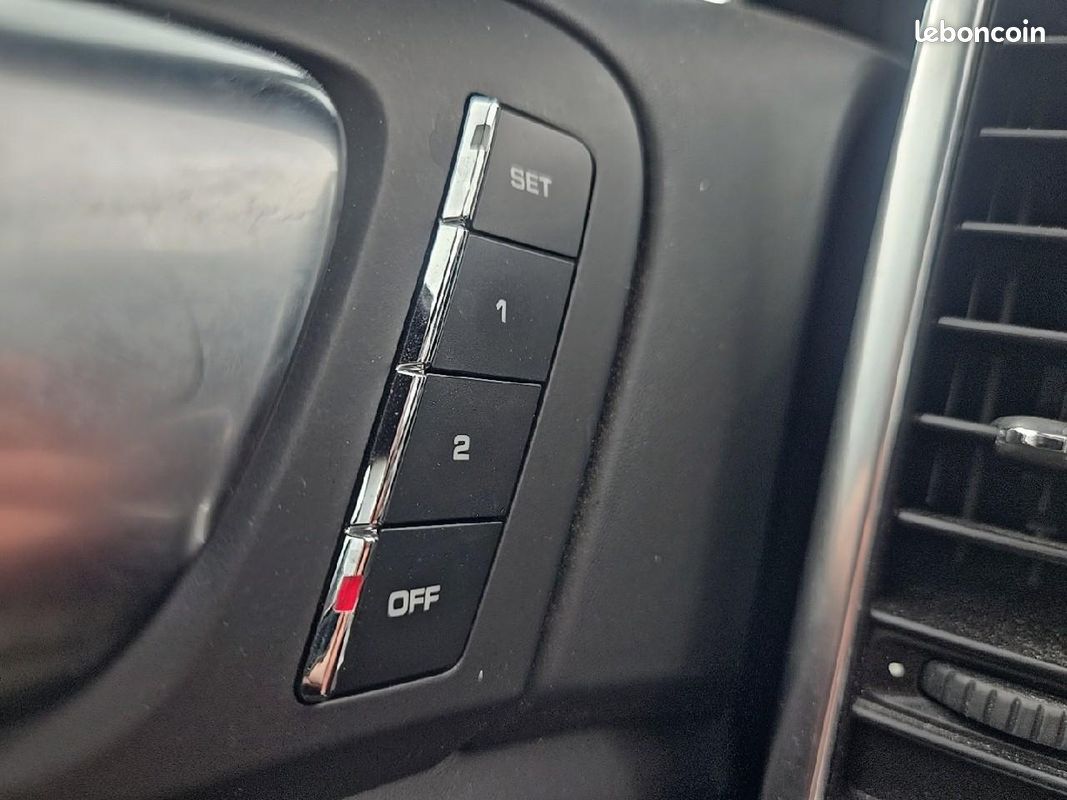 PORSCHE CAYENNE (958) turbo (image 24)
