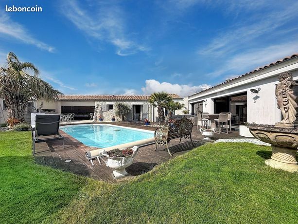Maison 5 pièces 222 m²