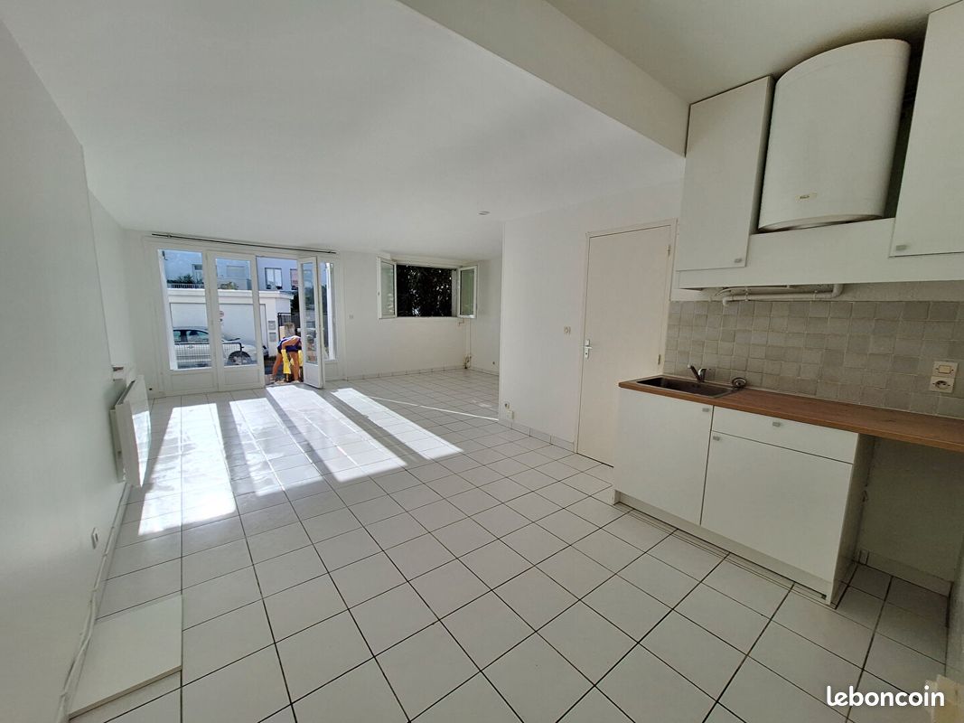 Appartement 2 pièces 46 m² · à Royan · 46 m² · 595 €/mois