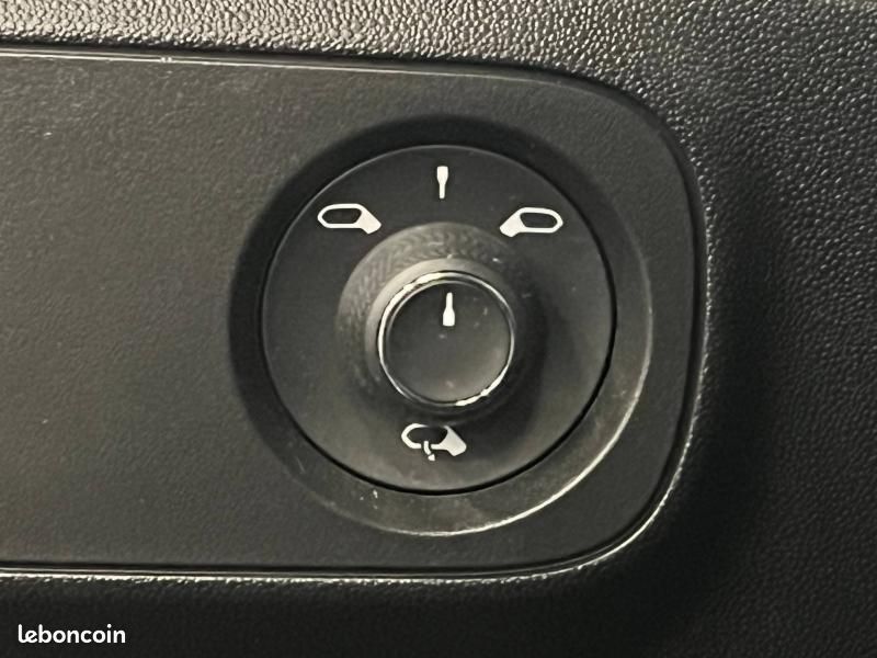 Citroen C3 Essence 83 PLUS Radar Recul CarPlay Clim Auto Régulateur 1ère main (image 23)