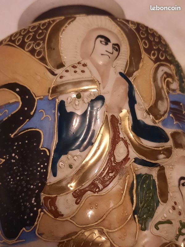 Vase Japonais Ancien Satsuma Signé Kinkozan Tsukuru - Début Des Années 1920 - Très Bon état
