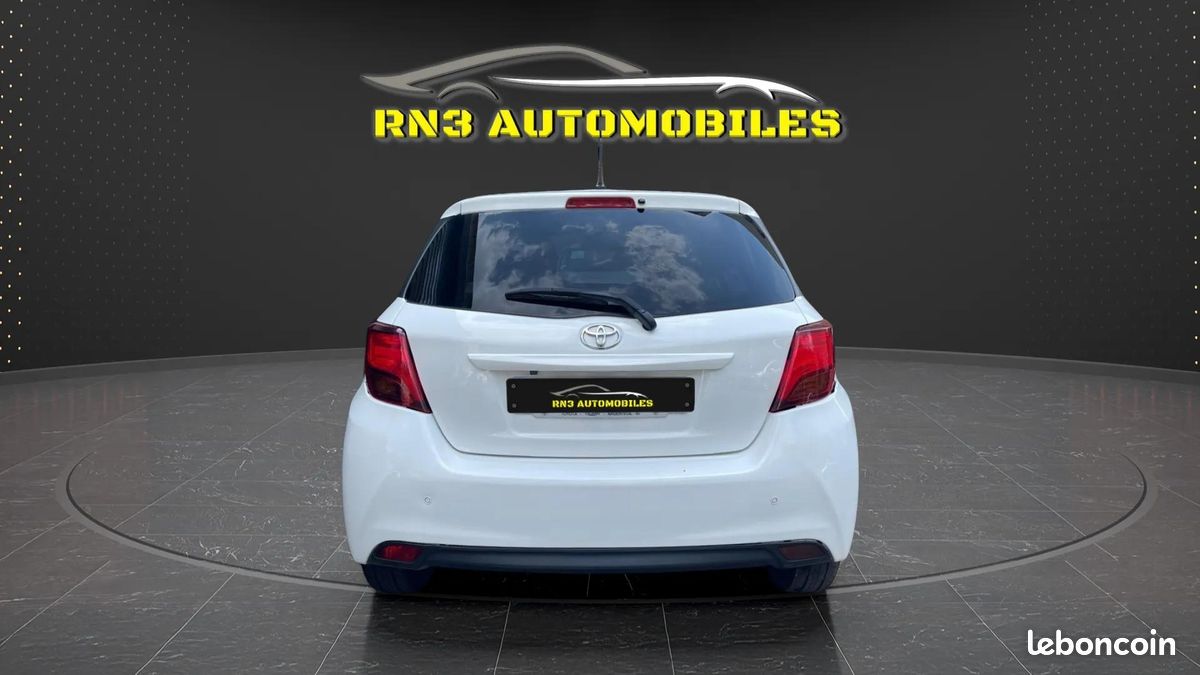 Toyota YARIS 69 VVT-I DYNAMIC 5P (image 3)