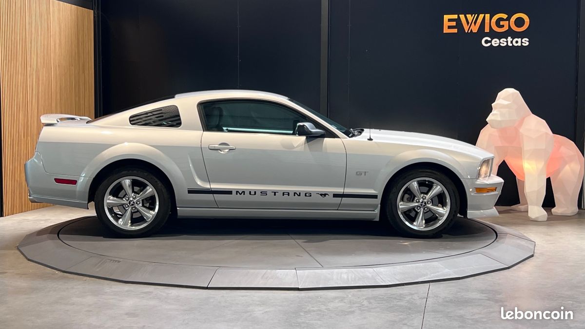 FORD MUSTANG FASTBACK GT V8 4.6L 305ch SACT 24 soupapes - CARTE GRISE FRANCAISE (image 11)