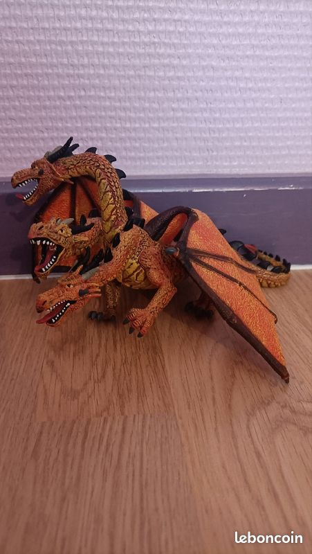 Dragon à trois têtes (image 4)