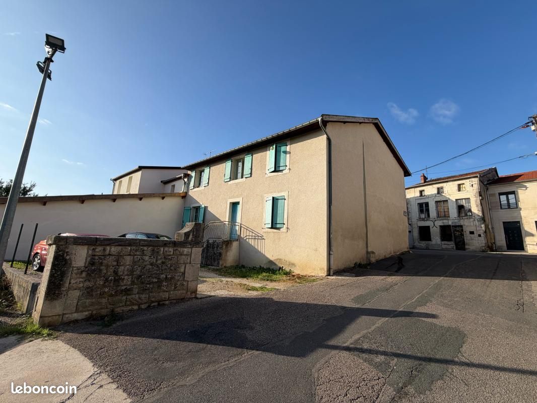 Immeuble 8 pièces 148 m² · à Ligny-en-Barrois · 148 m² · 107 000 €