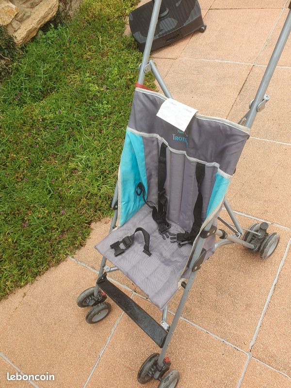 Poussette canne Trottine 55 bleue et grise Équipement bébé