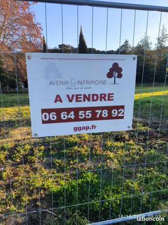 Terrain 601 m² Saint-Chamas