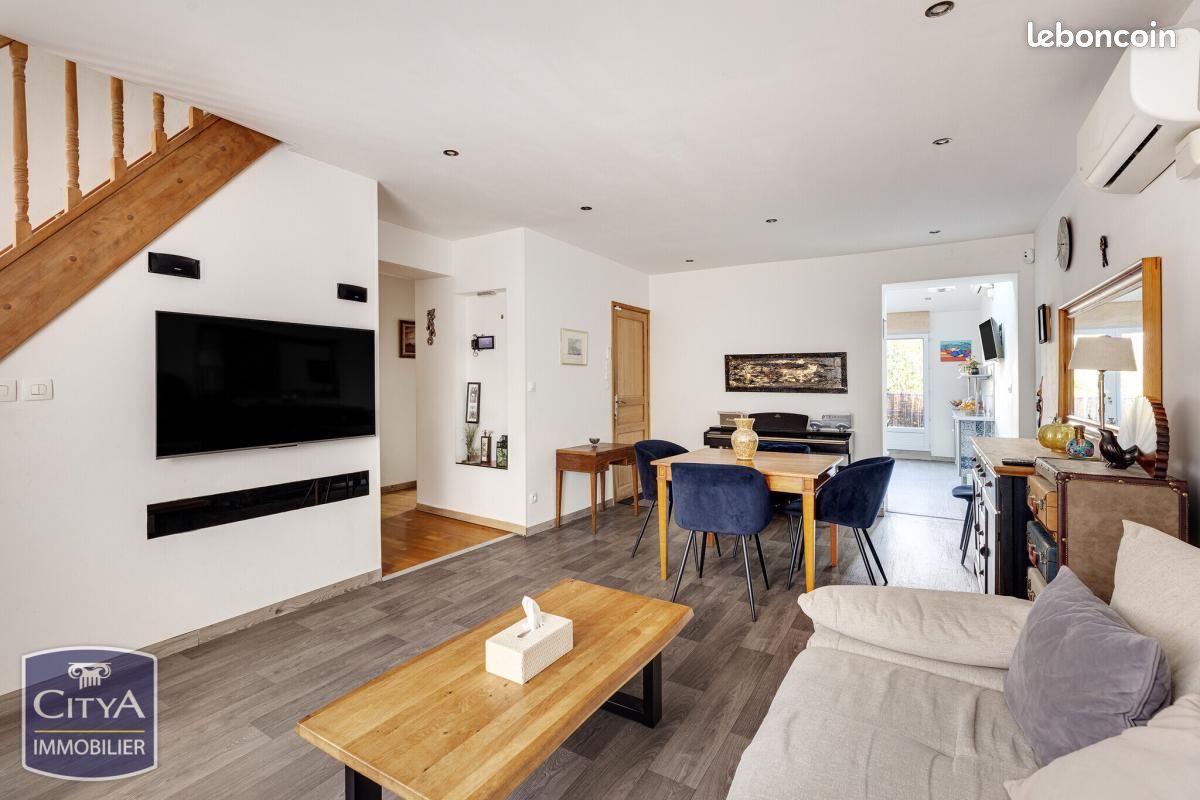 Maison 5 pièces 194 m² · à Croix · 194,2 m² · 346 000 €