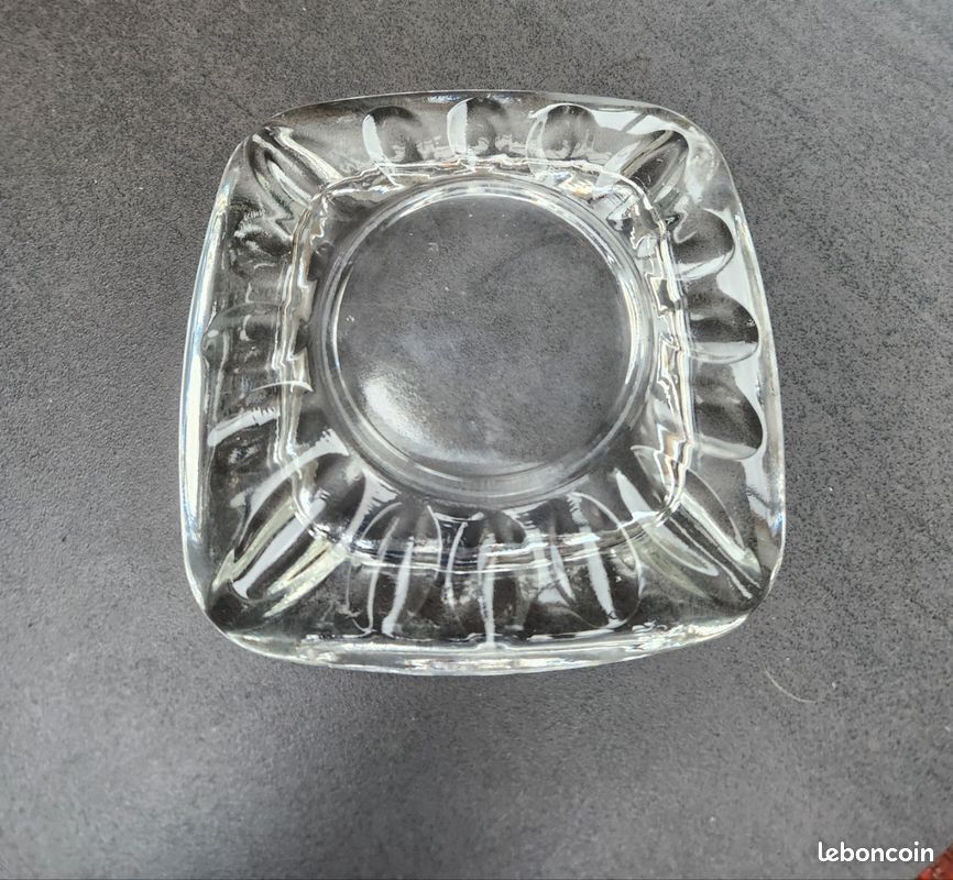 Ancien cendrier / Vide-poches en verre plein (image 3)