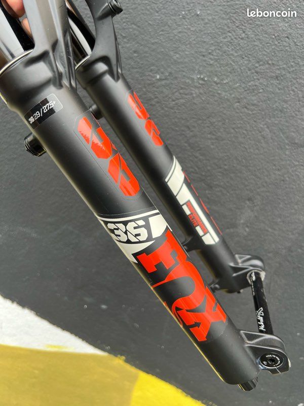 Fourche FOX 36 GRIP ELITE 150mm 29 pouces Boost Équipements vélos - Main Image