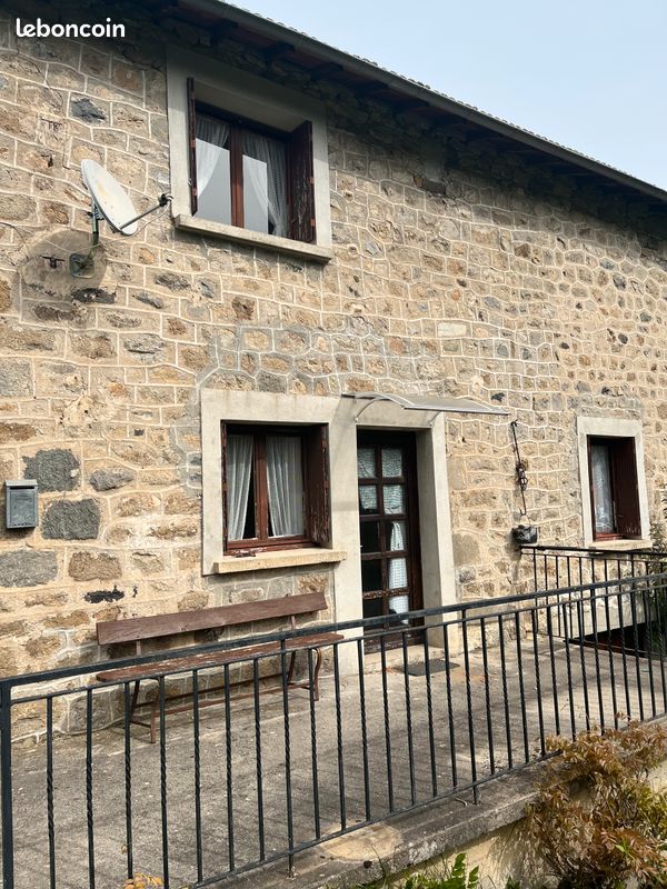 Maison 5 pièces 70 m² · à Saint-Martin-de-Valamas · 70 m² · 80 000 €