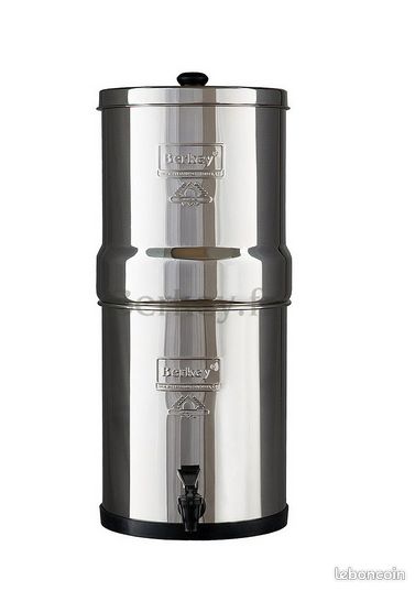 Purificateur d'eau avec filtre à gravité TRAVEL BERKEY 5,7 L (image 1)