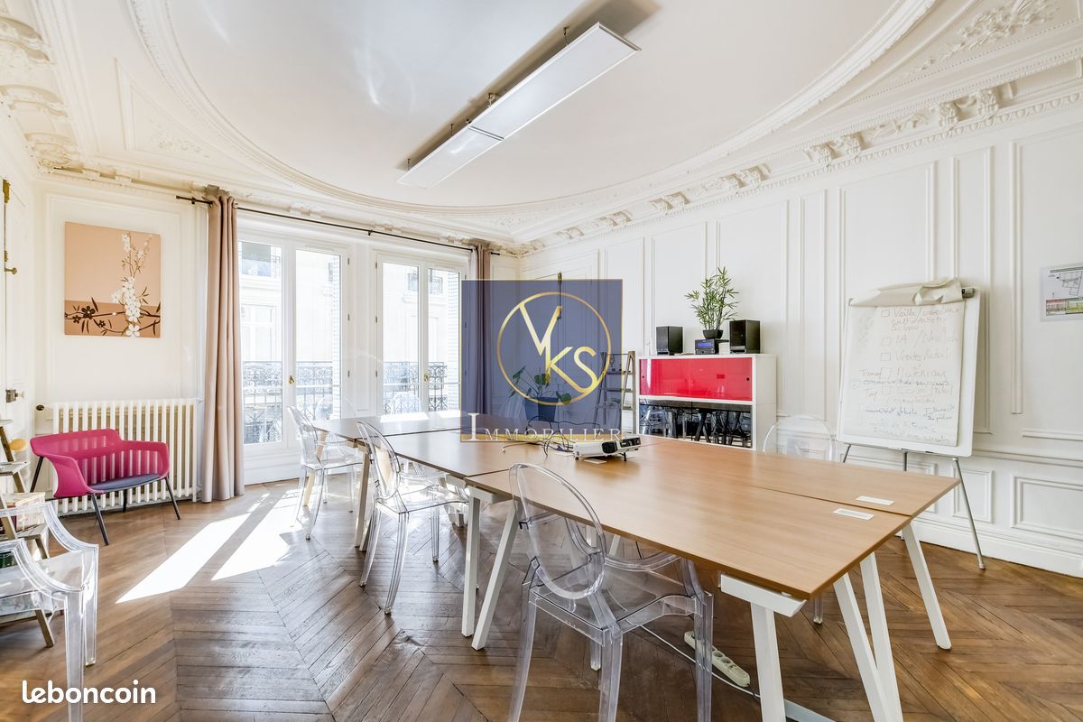 Appartement 8 pièces 197 m² · à Paris · 197 m² · 1 990 000 €